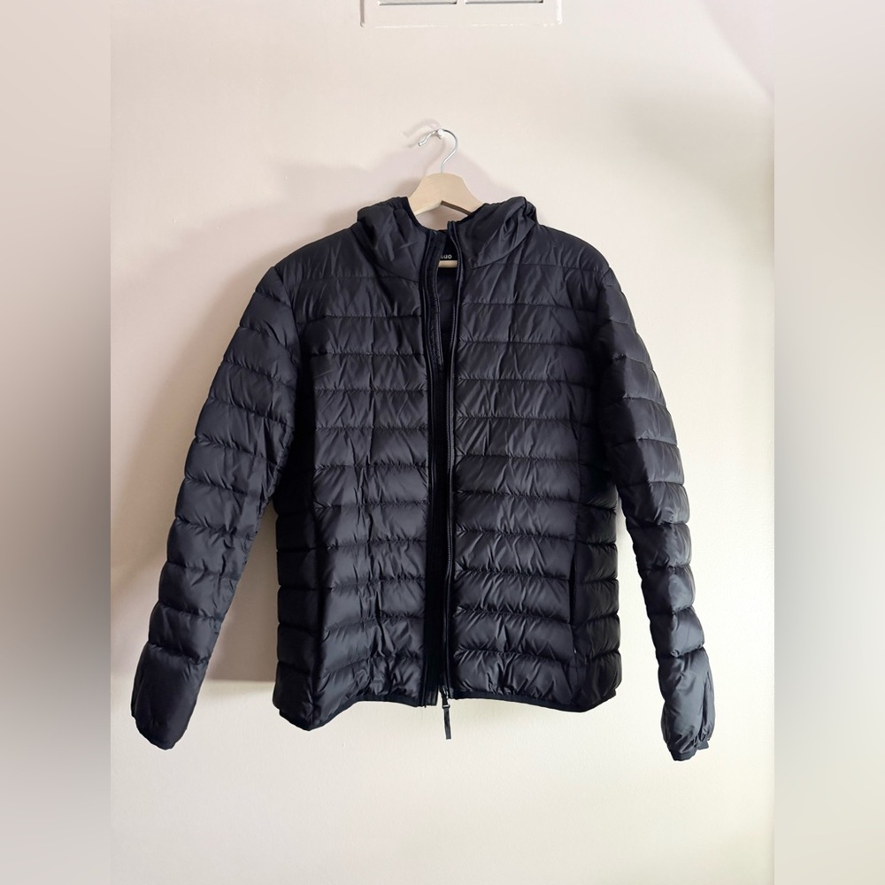 Wantdo black lightweight puffer jacket (no size)